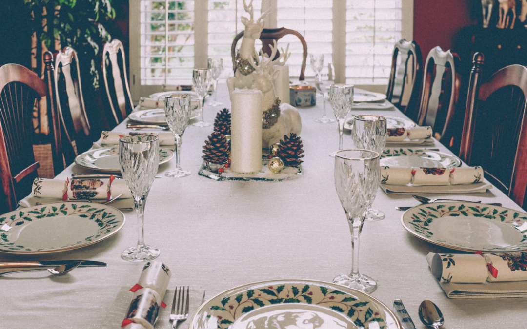 Transform Your Mobile Home Dining Room For The Holidays