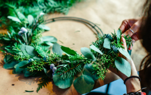 Featured image for "5 DIY Christmas Wreaths You Can Put Together In Less Than An Hour"