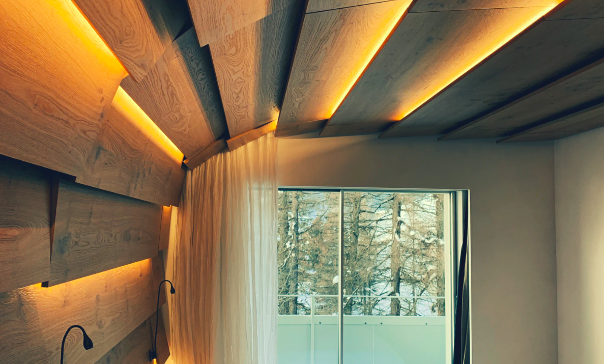 Featured image for "A Guide To Creating Statement Ceilings In Your Mobile Home"